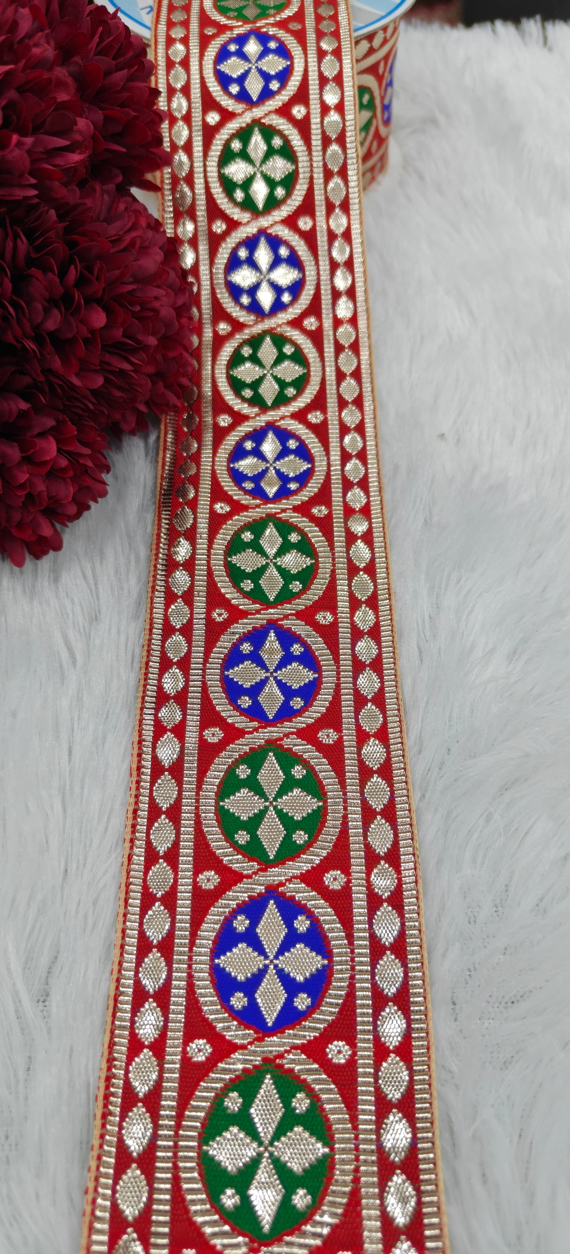 Traditional Round Motif Gotta Lace