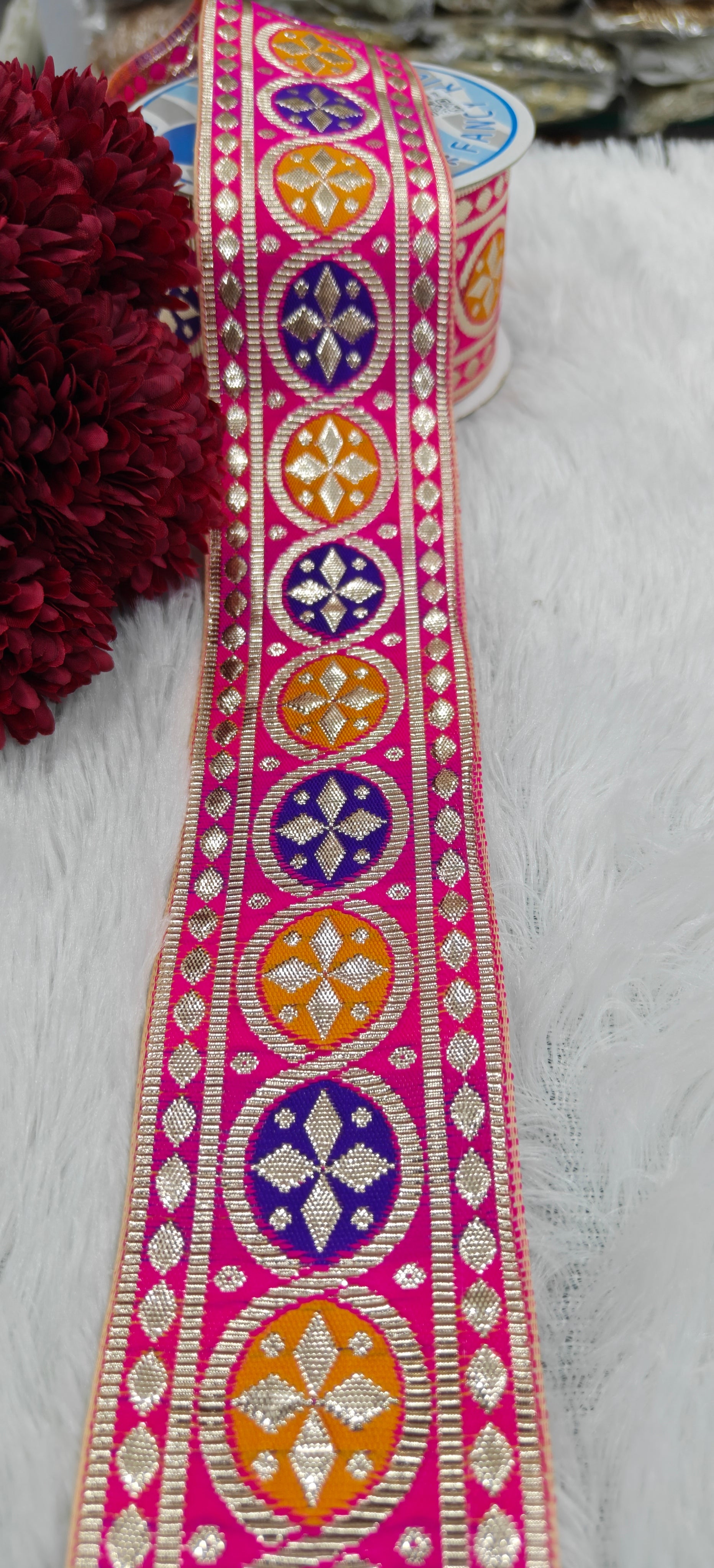 Traditional Round Motif Gotta Lace