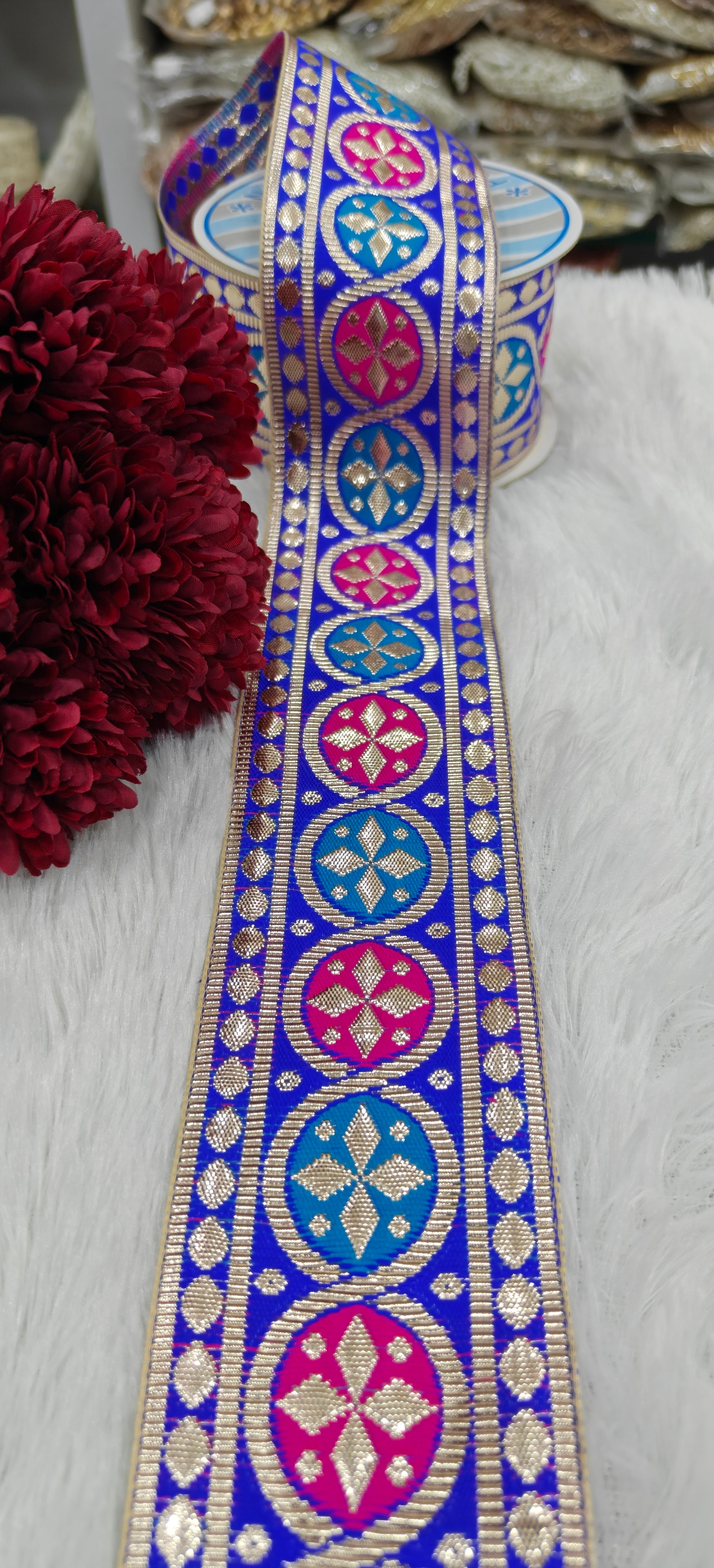 Traditional Round Motif Gotta Lace