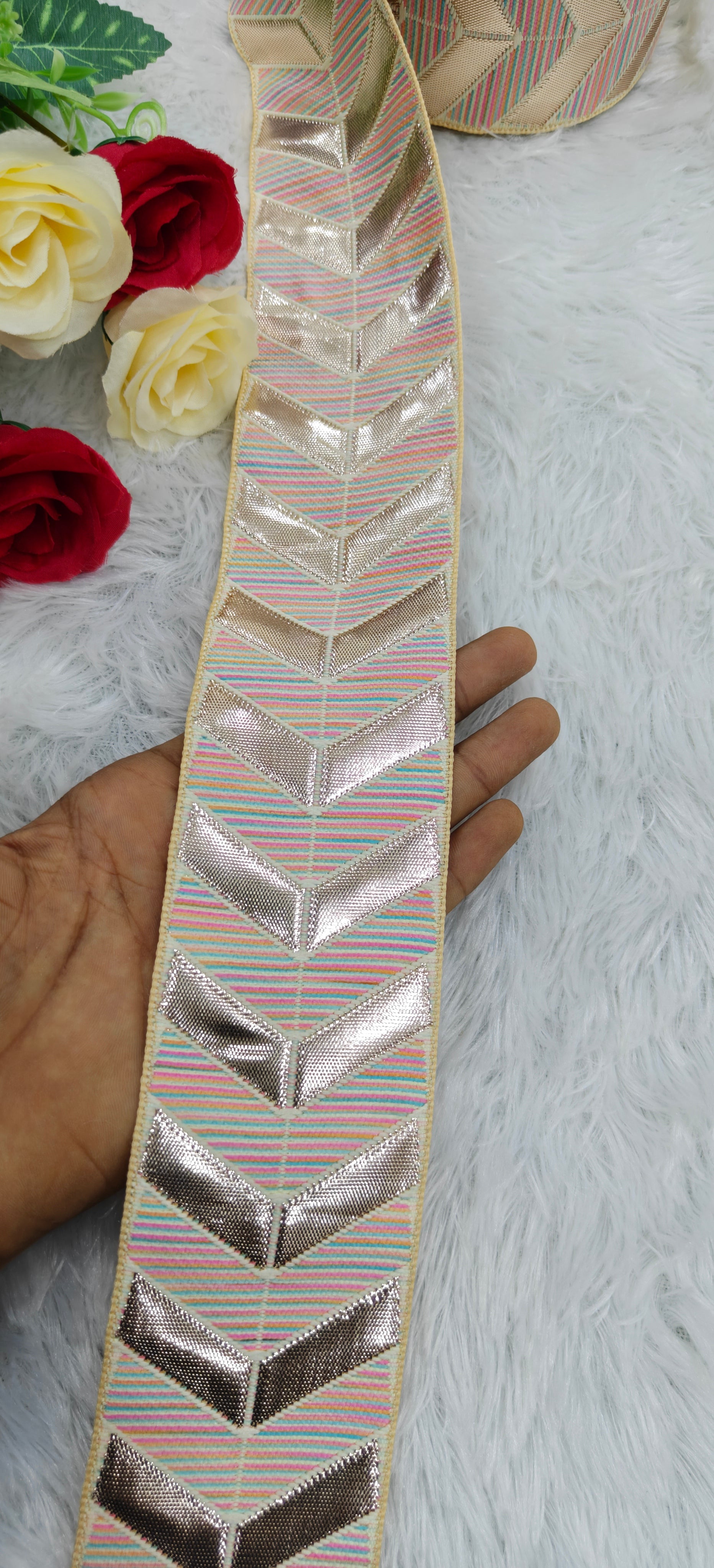 Heritage Arrow Zari Lace