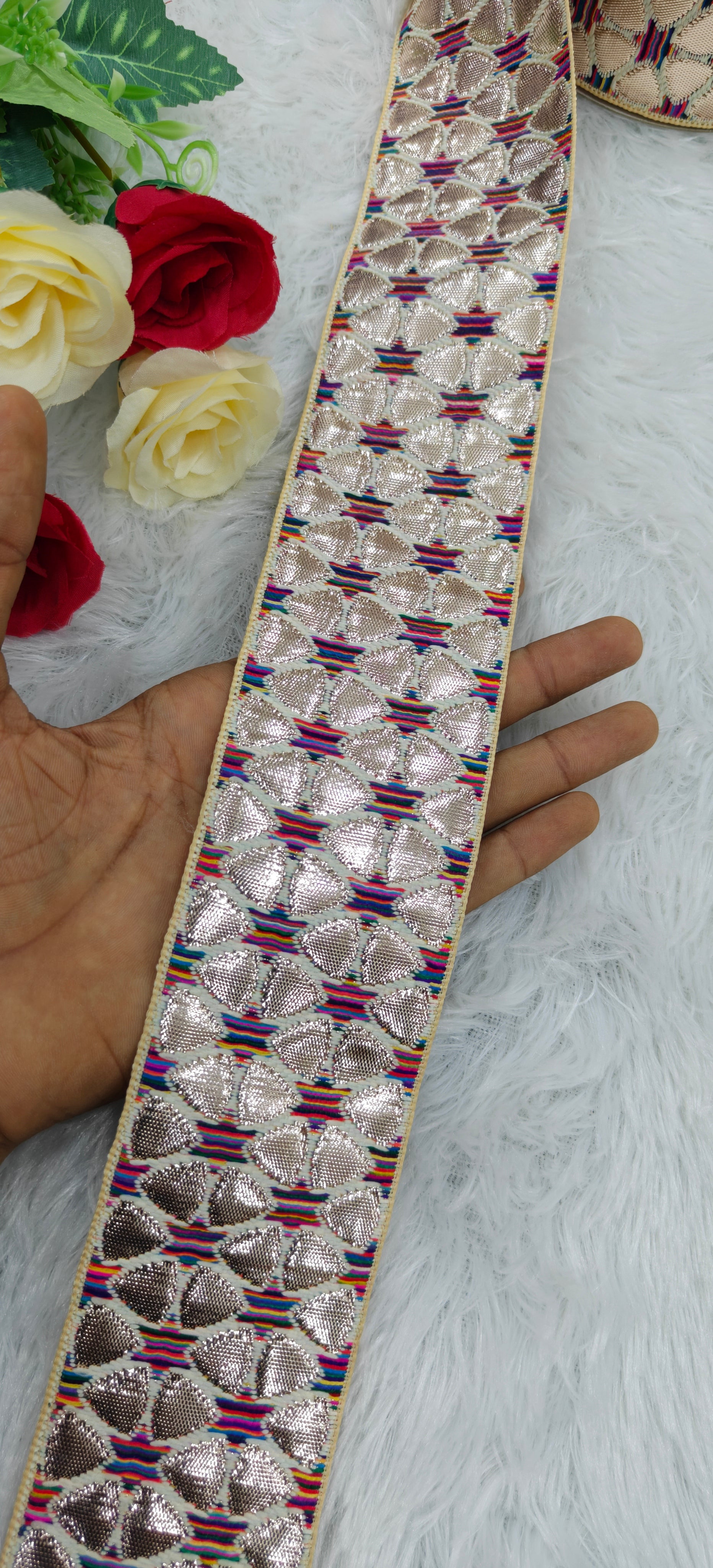 Royal Fan Zari Lace
