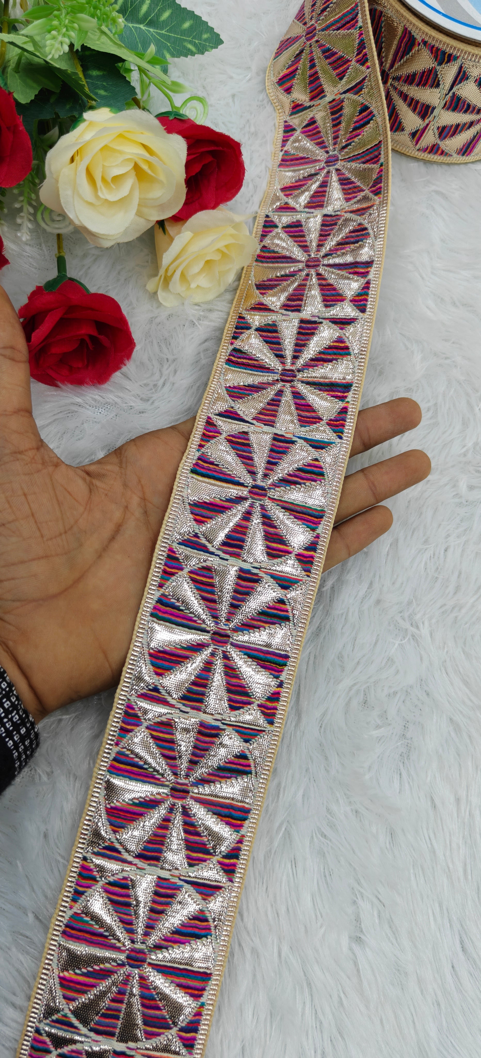 Circular Geometric Zari Lace