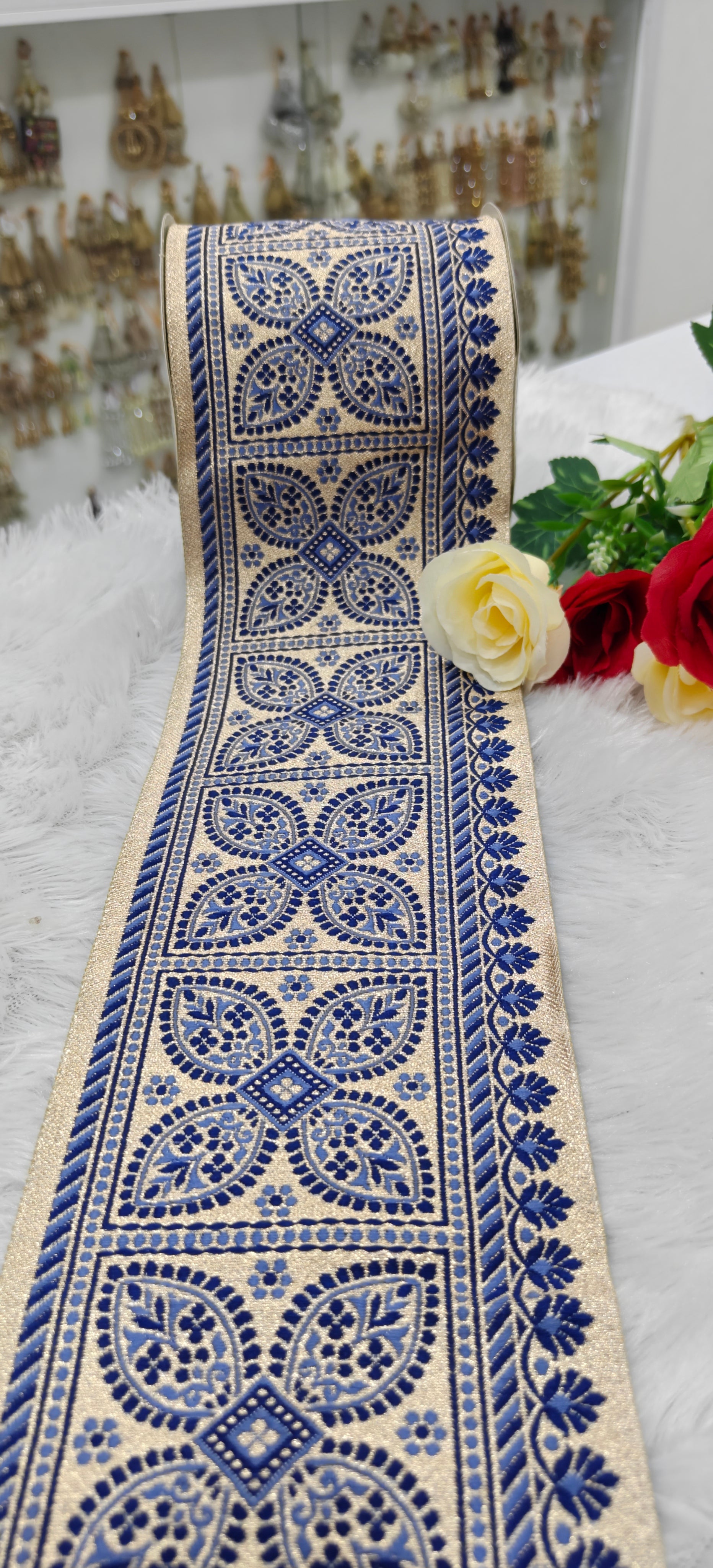 Royal Kashmiri Paisley Zari Border Lace