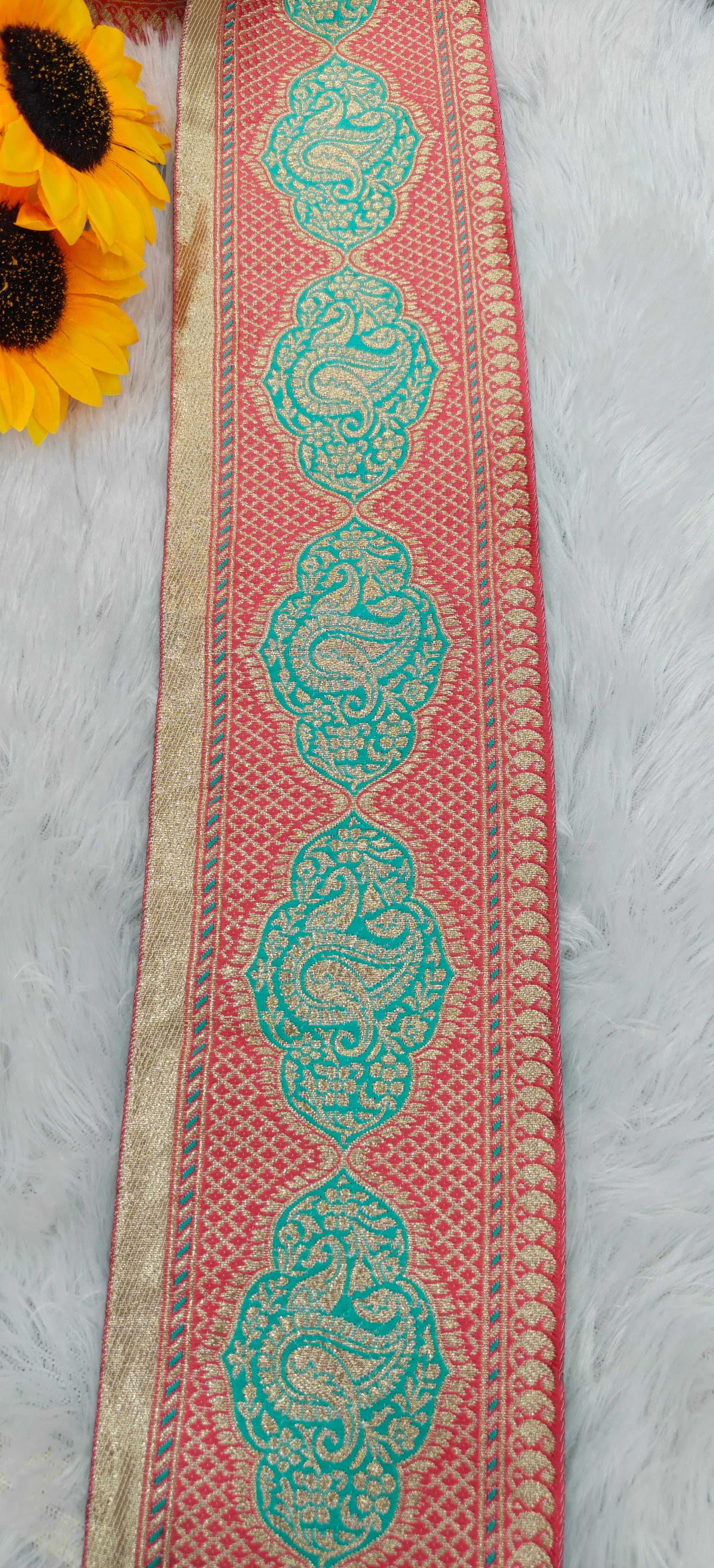 Royal Paisley Banarasi Border Lace
