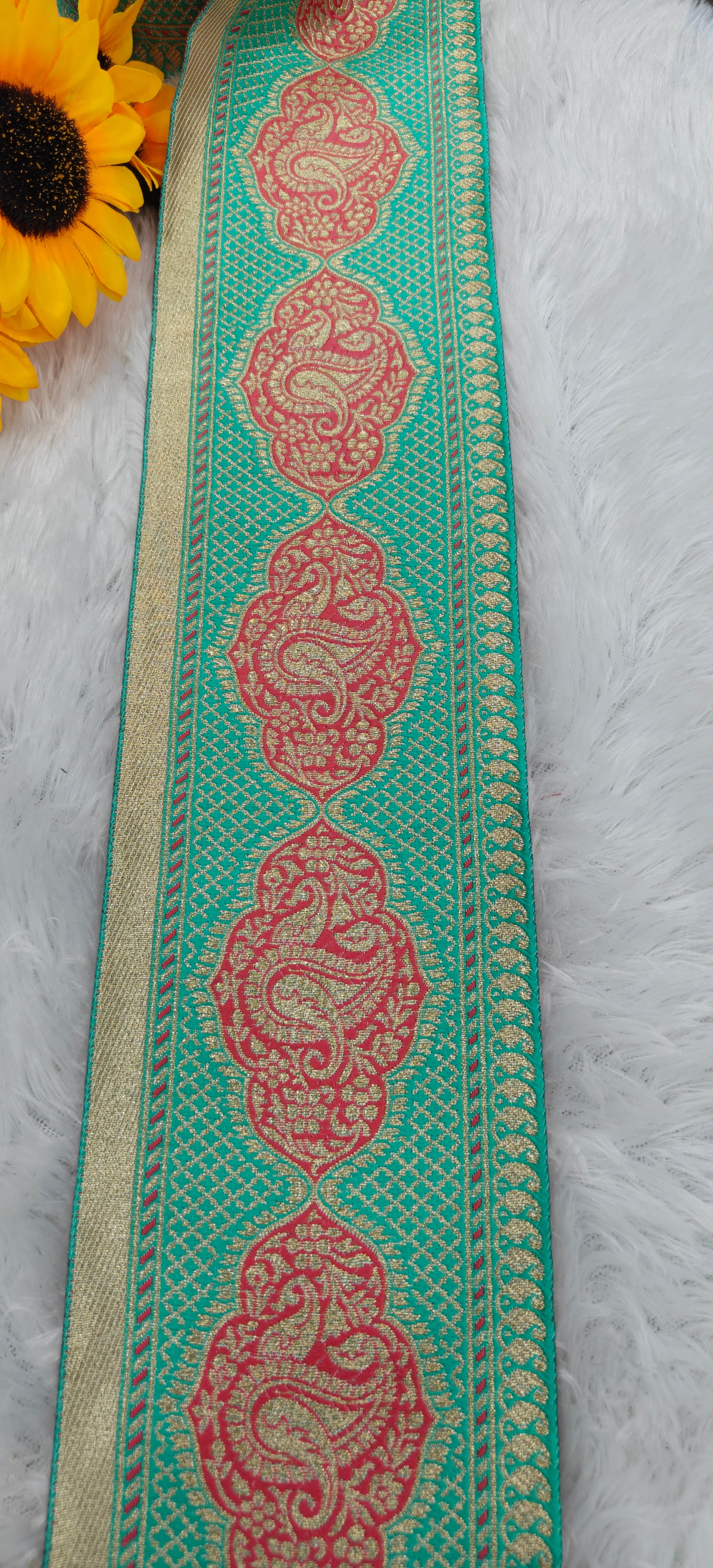 Royal Paisley Banarasi Border Lace