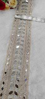 Leaf mirror border lace