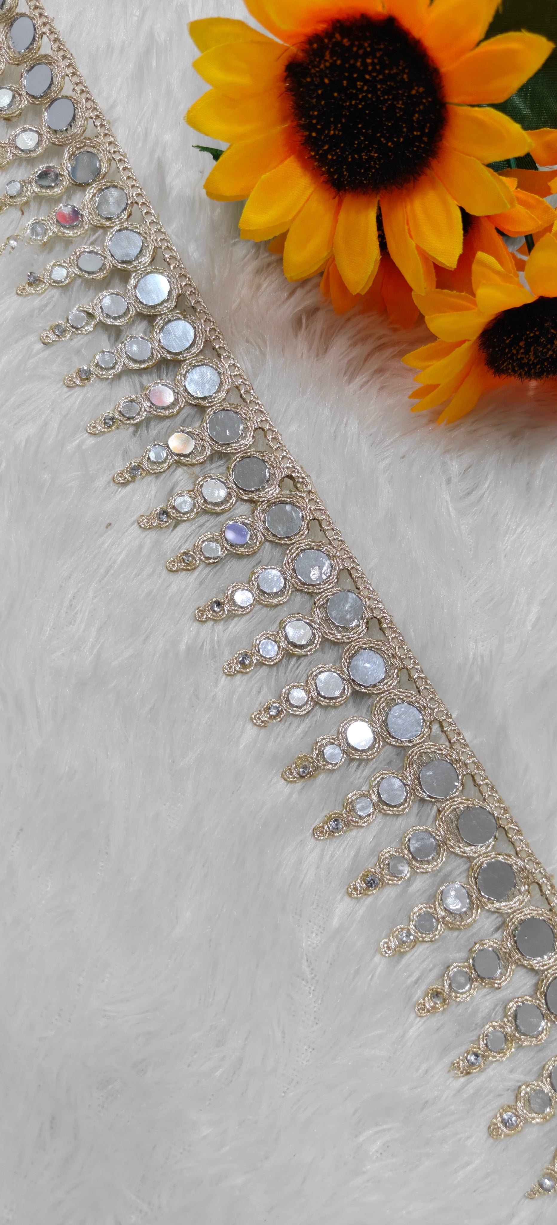 Regal Mirror Drop Toran Lace